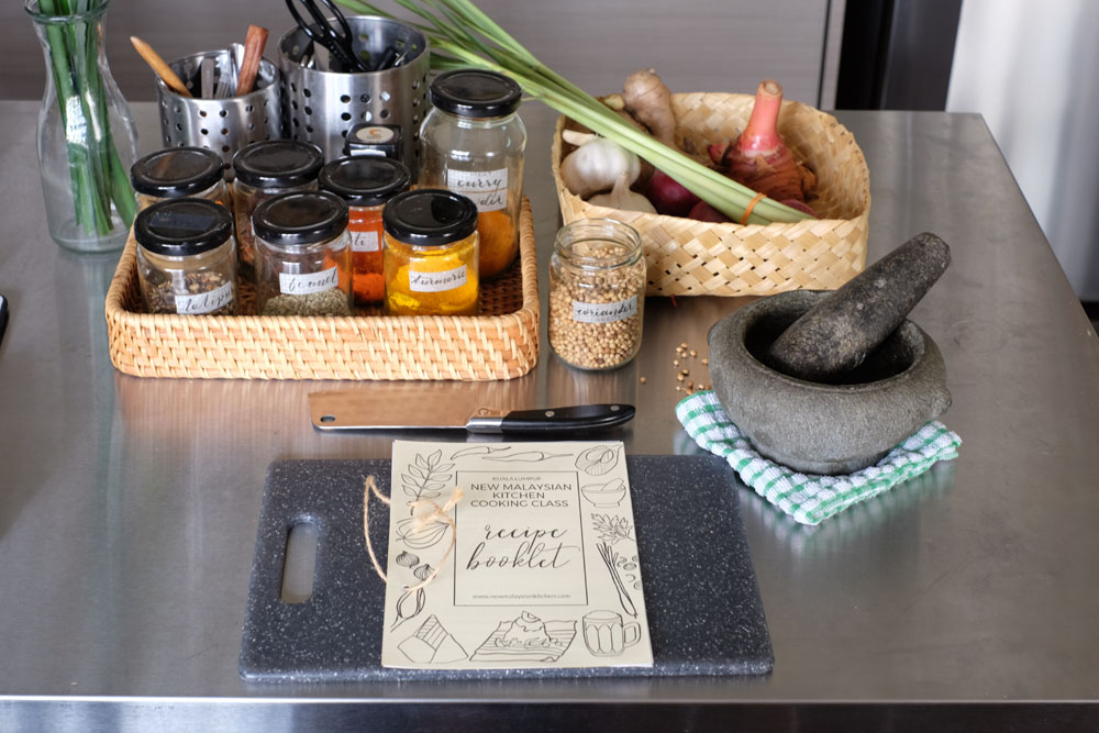 recipe booklet Cook in a Malaysian kitchen & get a recipe booklet